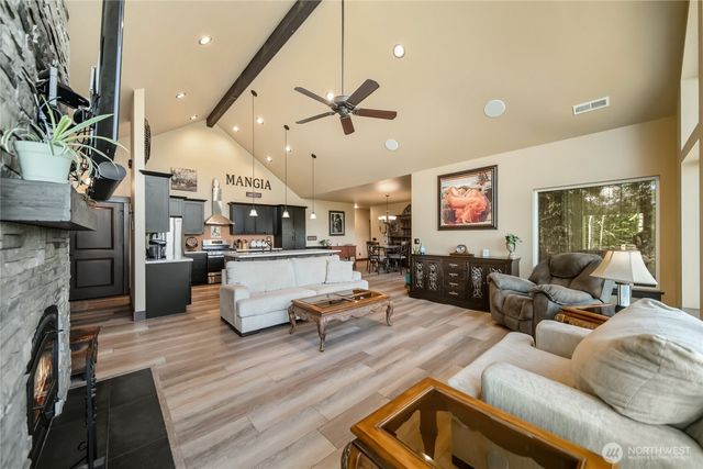 2200 E Webb Hill Road, Union, WA 98592