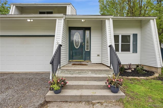 2972 Rosemarie Circle, Newfane, NY 14108
