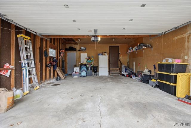 2972 Rosemarie Circle, Newfane, NY 14108
