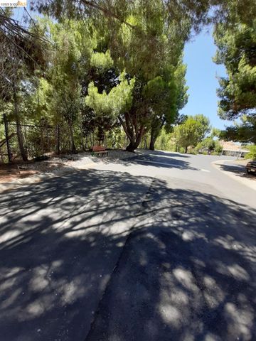 17 Bradley Lane, Antioch, CA 94509