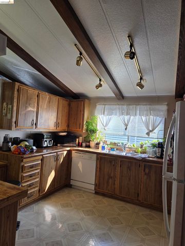 17 Bradley Lane, Antioch, CA 94509