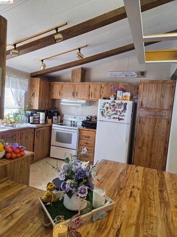 17 Bradley Lane, Antioch, CA 94509