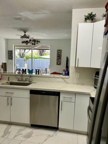 3818 SW 171st Ter, Miramar, FL 33027
