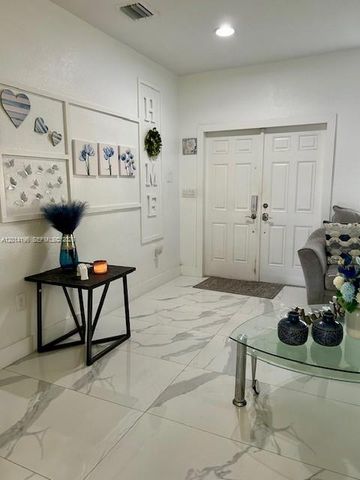 3818 SW 171st Ter, Miramar, FL 33027