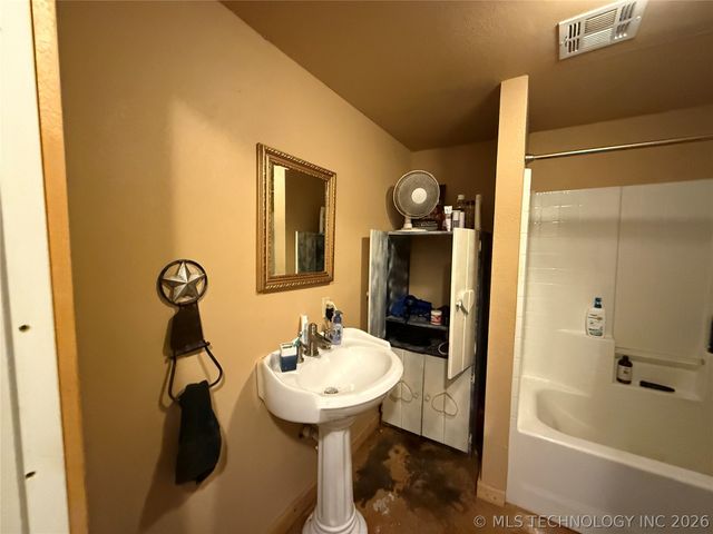 2004 Seven Devils Road, Mcalester, OK 74501