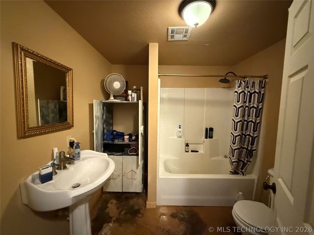 2004 Seven Devils Road, Mcalester, OK 74501