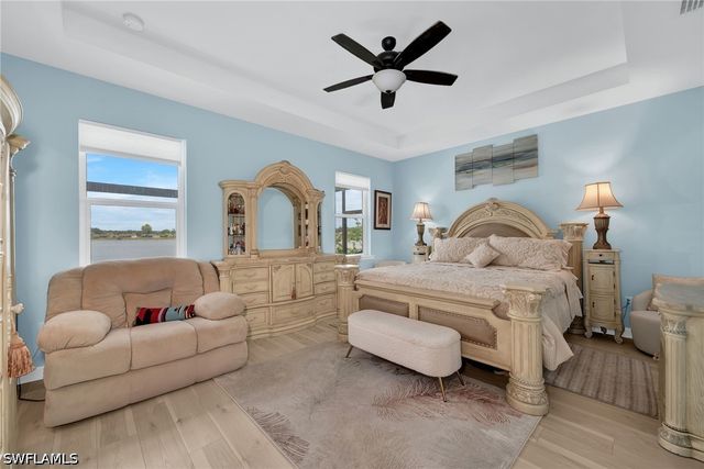 2078 Grove DR, Naples, FL 34120