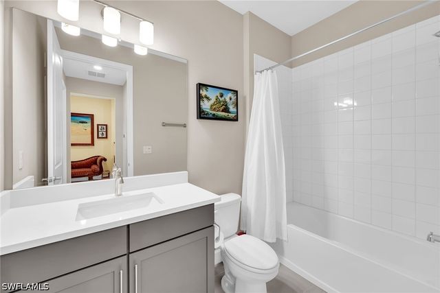 2078 Grove DR, Naples, FL 34120