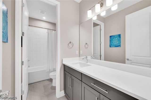 2078 Grove DR, Naples, FL 34120