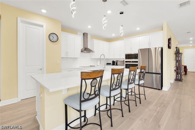 2078 Grove DR, Naples, FL 34120