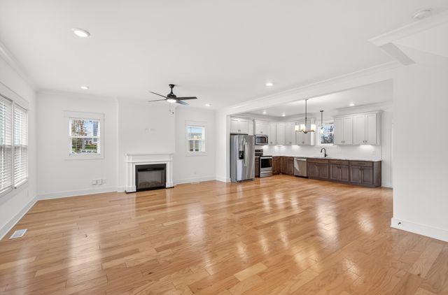 2404 Middle St, Nashville, TN 37208