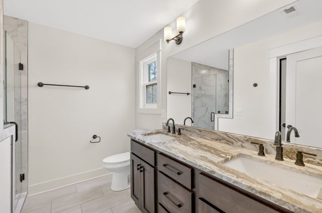 2404 Middle St, Nashville, TN 37208