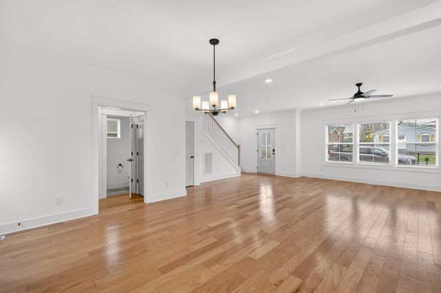 2404 Middle St, Nashville, TN 37208