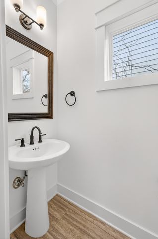 2404 Middle St, Nashville, TN 37208