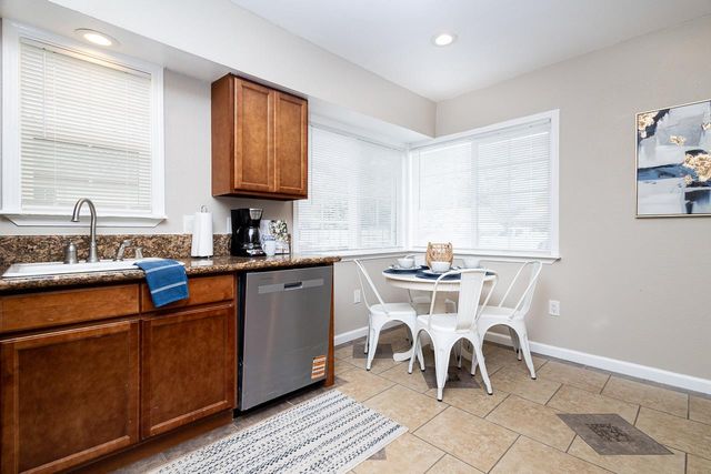 3908 23rd Ave, Sacramento, CA 95820