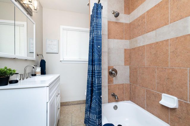 3908 23rd Ave, Sacramento, CA 95820