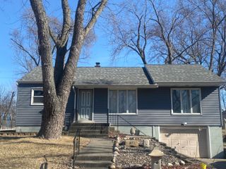 61 Indian Trail, Merrillville, IN 46410