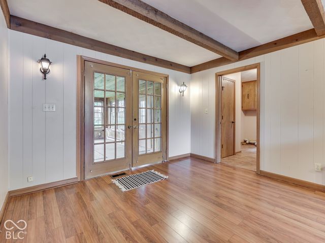 594 Watterson Court, Indianapolis, IN 46217