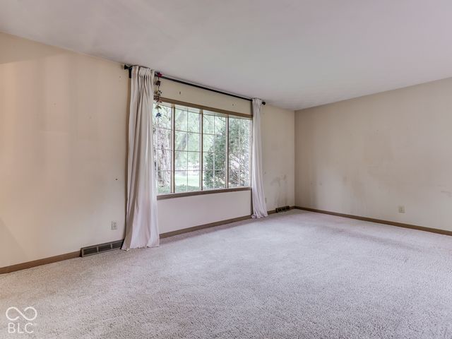 594 Watterson Court, Indianapolis, IN 46217