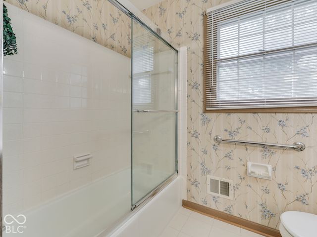 594 Watterson Court, Indianapolis, IN 46217