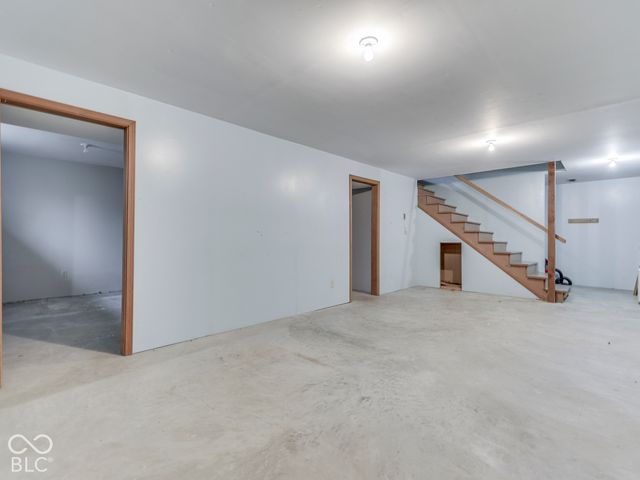 594 Watterson Court, Indianapolis, IN 46217