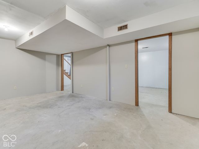 594 Watterson Court, Indianapolis, IN 46217