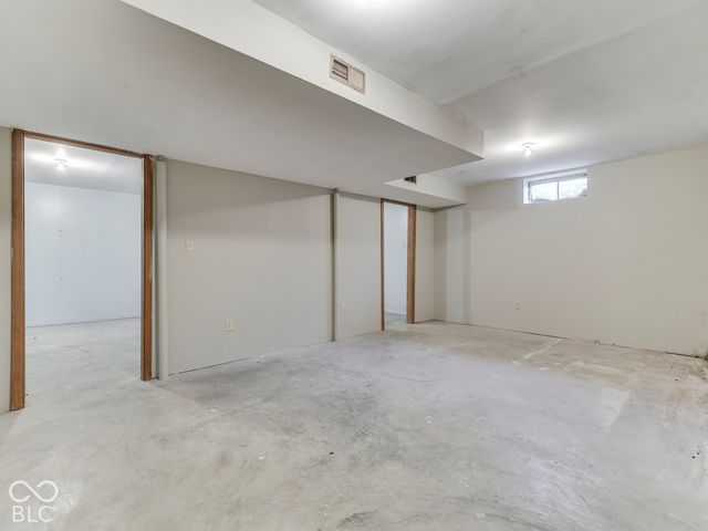 594 Watterson Court, Indianapolis, IN 46217