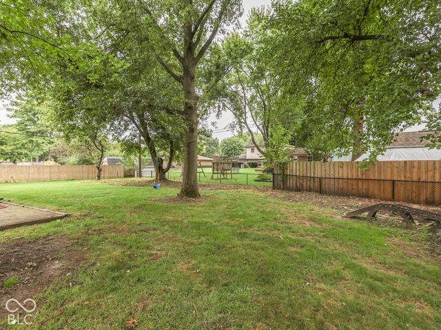 594 Watterson Court, Indianapolis, IN 46217