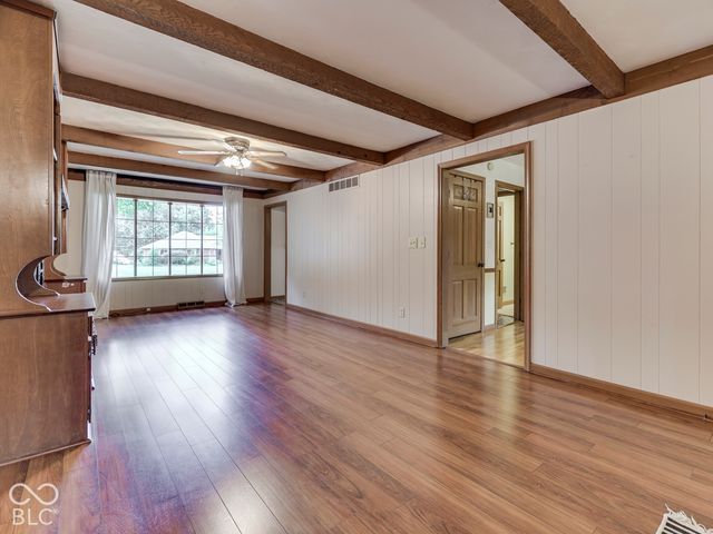594 Watterson Court, Indianapolis, IN 46217