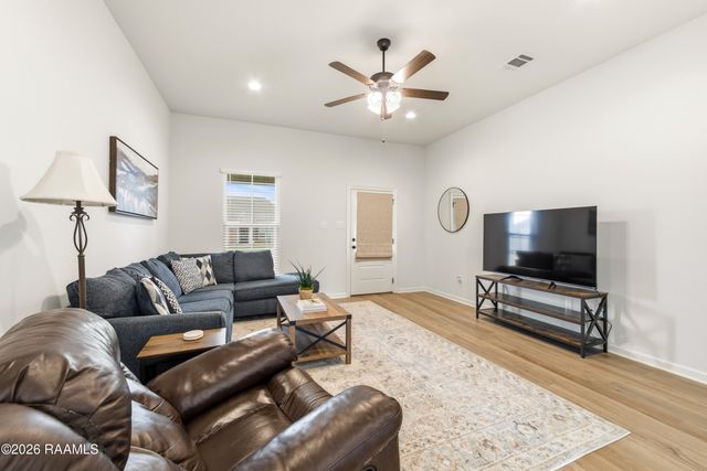 210 Crescent View Lane, Duson, LA 70529