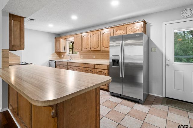 138 GREEN KNOLL, Holly Lake Ranch, TX 75765