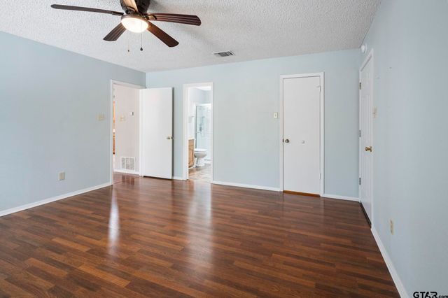 138 GREEN KNOLL, Holly Lake Ranch, TX 75765