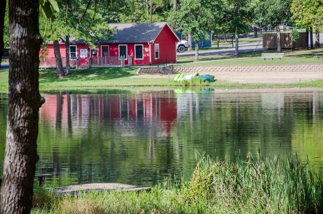 138 GREEN KNOLL, Holly Lake Ranch, TX 75765