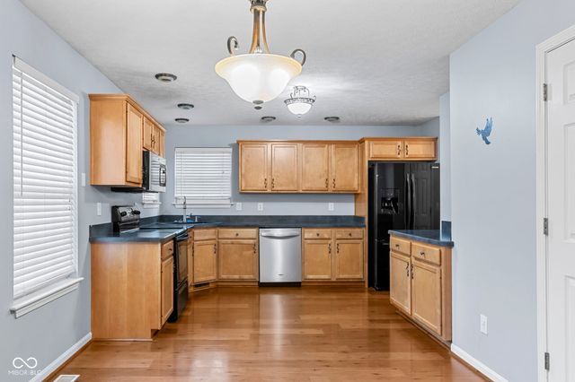 4522 Brandon Circle, Sellersburg, IN 47172