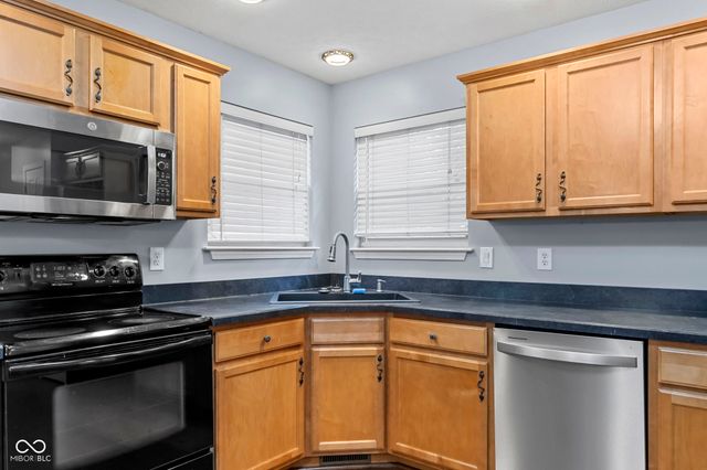 4522 Brandon Circle, Sellersburg, IN 47172