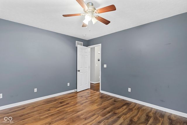 4522 Brandon Circle, Sellersburg, IN 47172