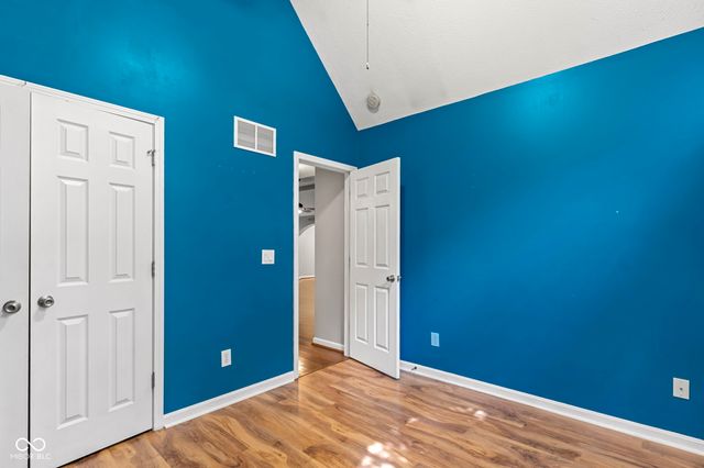 4522 Brandon Circle, Sellersburg, IN 47172