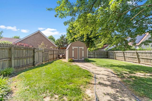 4522 Brandon Circle, Sellersburg, IN 47172
