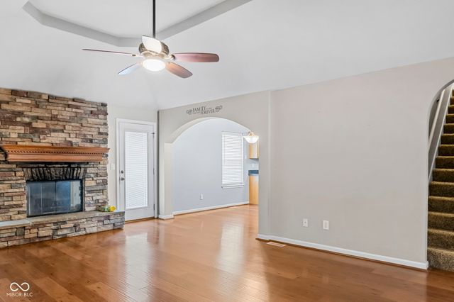 4522 Brandon Circle, Sellersburg, IN 47172