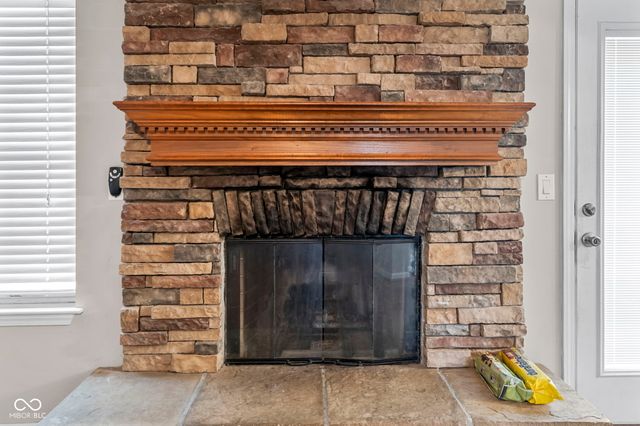 4522 Brandon Circle, Sellersburg, IN 47172