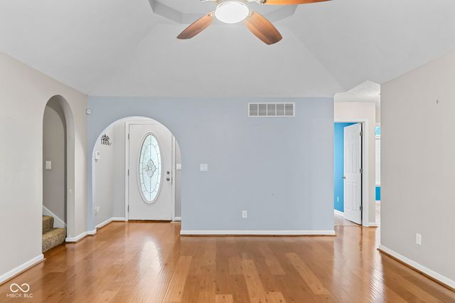 4522 Brandon Circle, Sellersburg, IN 47172