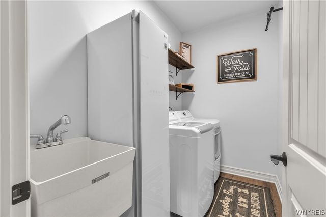 9031 Somerset Way, Clarence, NY 14032