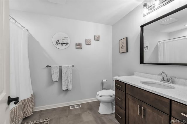 9031 Somerset Way, Clarence, NY 14032