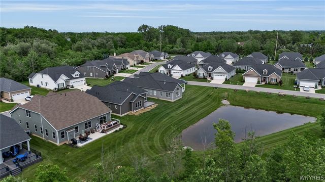 9031 Somerset Way, Clarence, NY 14032