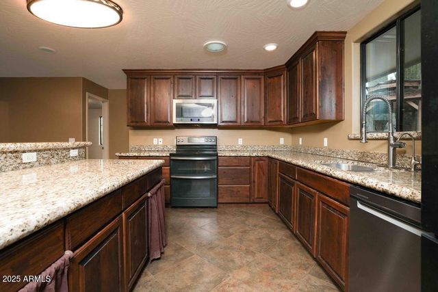 4330 E NAVAJO Lane, Rimrock, AZ 86335