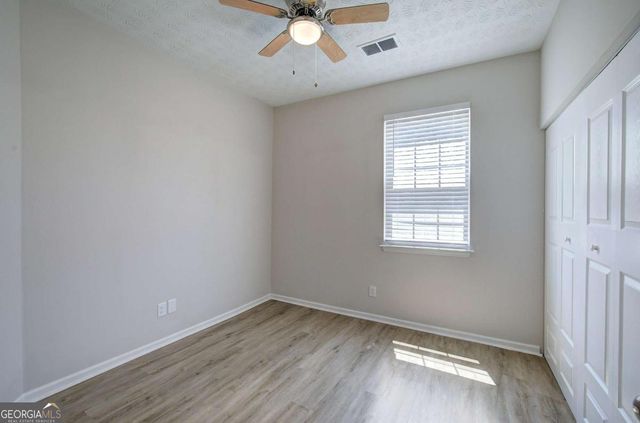 560 Windcroft Circle NW, Acworth, GA 30101