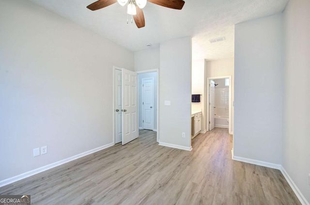 560 Windcroft Circle NW, Acworth, GA 30101