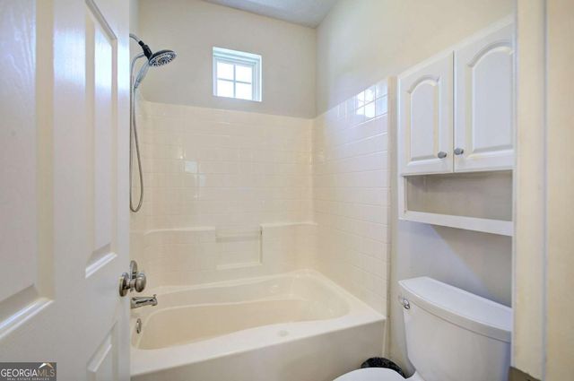 560 Windcroft Circle NW, Acworth, GA 30101