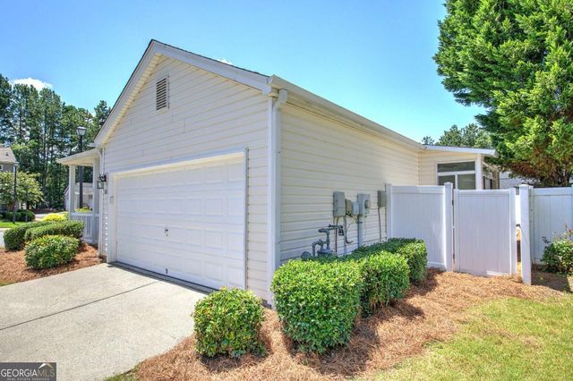 560 Windcroft Circle NW, Acworth, GA 30101