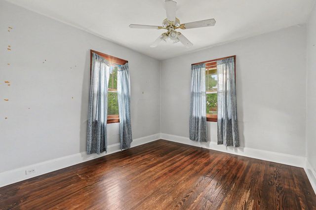 402 Linden Avenue, Southgate, KY 41071